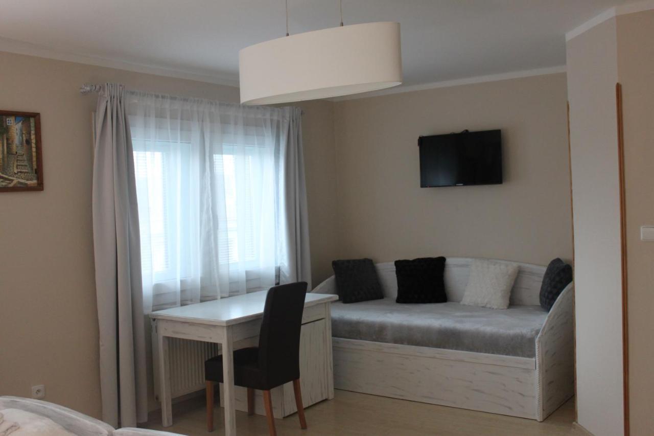 Zlaty Lev Hotel Svitavy Kültér fotó