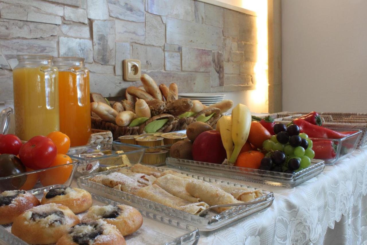 Zlaty Lev Hotel Svitavy Kültér fotó